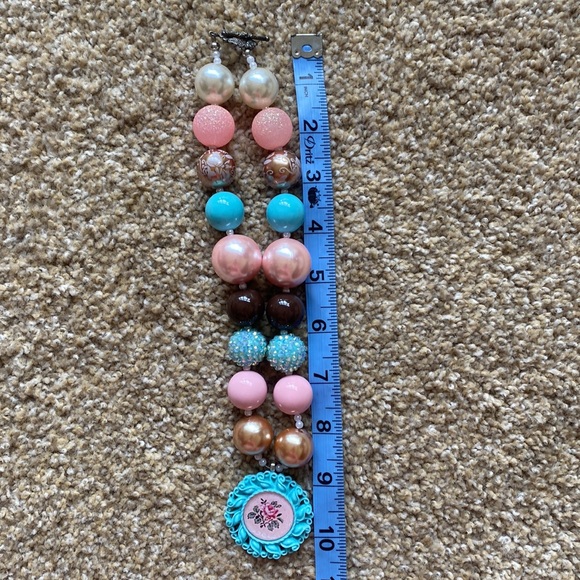 Girls Beaded Necklace - Picture 8 of 8